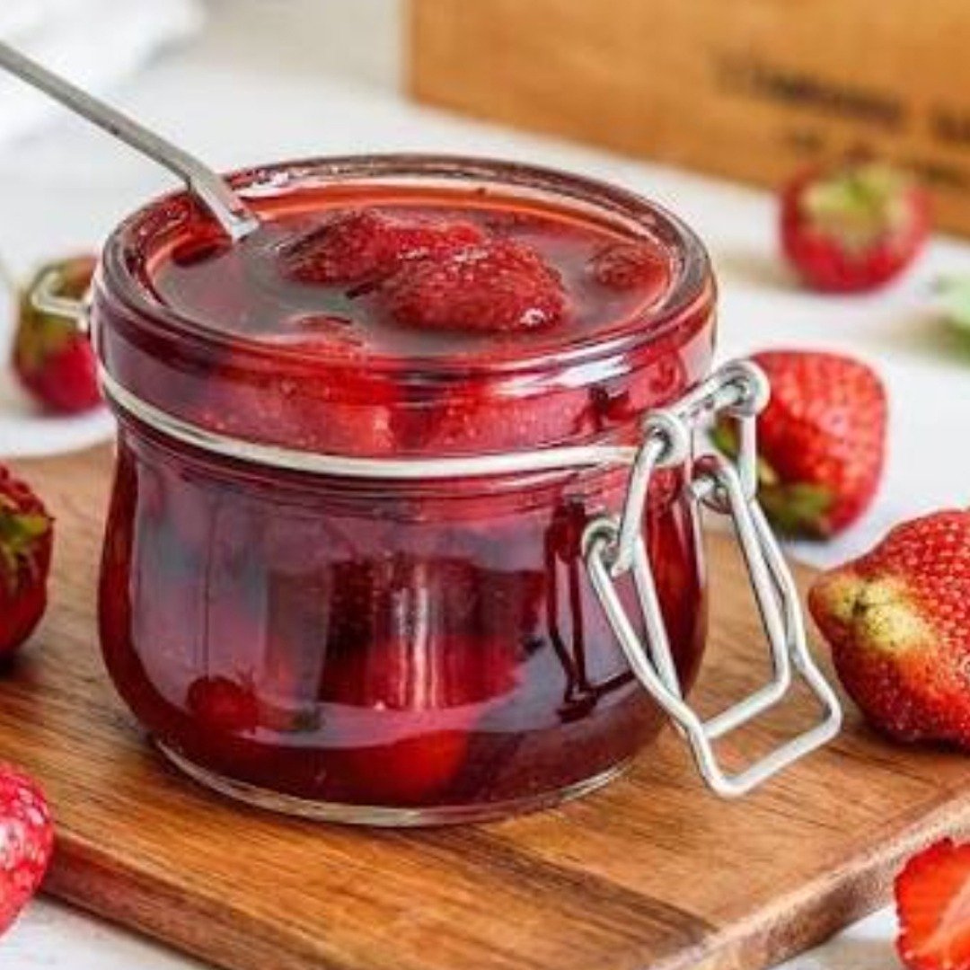 Çiyələk mürəbbəsi